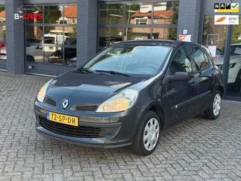 Renault Clio 1.2-16V Authentique