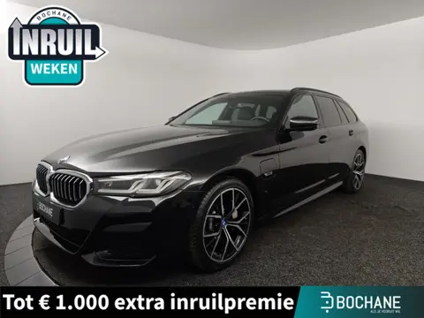 BMW 530e Business Edition Plus | Pano | Camera | Leer | Carplay