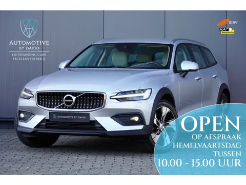 Volvo V60 Cross Country 2.0 T5 250 PK AWD PRO AUTOMAAT / TREKHAAK / LEDER / APPLE CARPLAY / DAB / LE