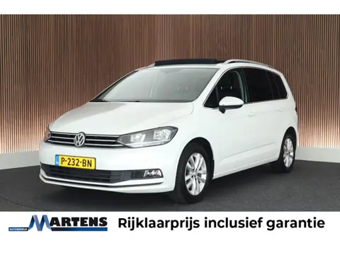 Volkswagen Touran 1.4 TSI 150pk DSG Comfortline Bsns 7Pers. Leder Stoelverwarming Panoramadak Naviga