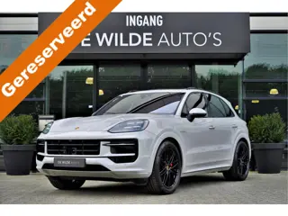 Porsche Cayenne 3.0 S E-Hybrid SportDesign 520pk Krijt Pano SoftClose Trekhaak Head-up InnoDrive Key