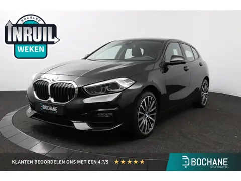 BMW 1-serie 118i Introduction Edition | Sport Line | Leder | Sfeerverlichting |