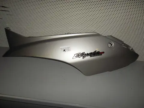 RECHTER ONDERKUIP Overig Peugot elysco 125 2000 - 2000