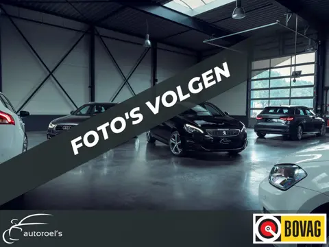 Volkswagen Golf 1.0 TSI / Apple CarPlay-Android / LEDER interieur + Stuur / Licht & Zicht Pakket / A