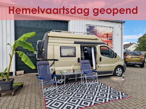 Pössl VIVARO 1.9DTI 2.9T L2H2 fabrieksafwerking 4 gordels Buscamper .   .