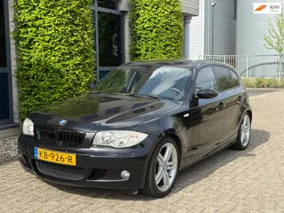 BMW 1-serie 118i High Executive | M ||Nieuwe APK |