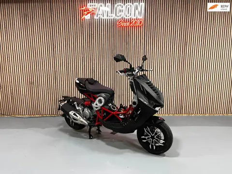 Italjet Dragster 200 (A2) - 2026 - Gloednieuw - BTW