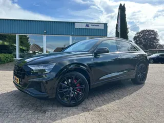 Audi Q8 55 TFSI e quattro Pro Line Advanced-Exclusive-S-Line