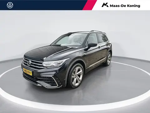 Volkswagen Tiguan 1.4TSIeHybrid 180kW/245PK R-Line Business · Panoramadak · Trekhaak · Apple/Android