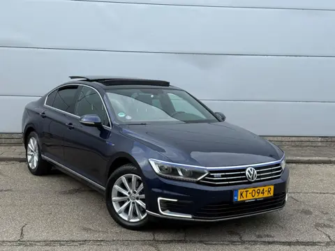 Volkswagen Passat 1.4 TSI GTE (bj Dec-2016) XENON|PANO|LEER|NETTE STAAT