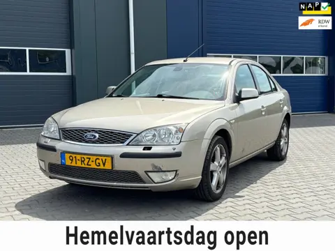 Ford Mondeo 1.8-16V Platinum | Airco + Cruise control |