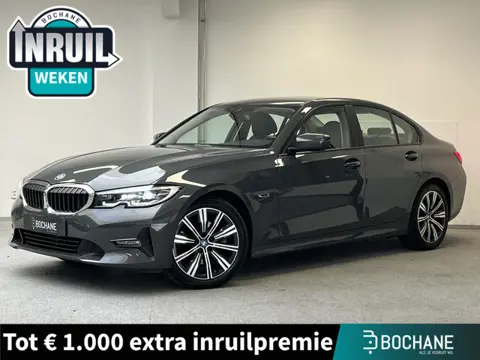 BMW 3-serie 320e Business Edition Plus | 99% SOH | LEDER | CARPLAY |