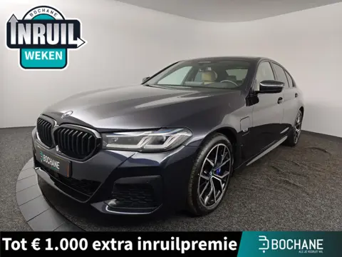 BMW 5-serie 545e xDrive High Executive | Harman / Kardon | Panoramadak | Stoelverwarming | Winter se