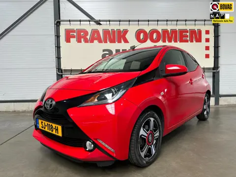 Toyota Aygo 1.0 VVT-i x-pose + Schuifdak|Camera|Climate|Navigatie|Leder/stof|DAB|15"LMV