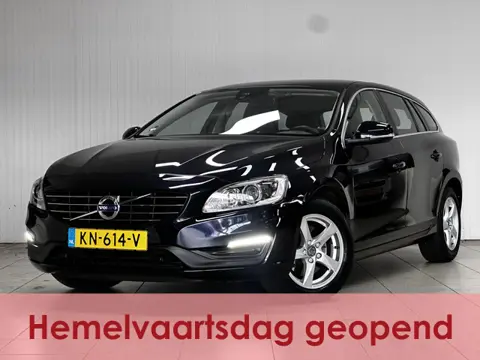 Volvo V60 2.0 D2 Nordic+ /D-Riem Verv. 126.000KM! /Trekhaak! /Camera! /Bi-Xenon! /Navi /Climat /Crui