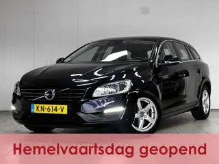 Volvo V60 2.0 D2 Nordic+ /D-Riem Verv. 126.000KM! /Trekhaak! /Camera! /Bi-Xenon! /Navi /Climat /Crui