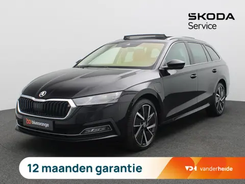 Skoda Octavia Combi 1.4 TSI iV PHEV Business Edition Plus 204PK DSG SOH 98%, Trekhaak, Pano-Schuifda