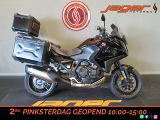 Honda NT 1100 DCT ZEER FRAAI! KOFFERS (bj 2022)