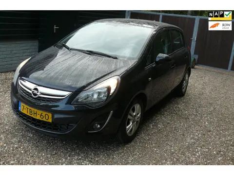 Opel Corsa 1.2-16V Berlin APK 11-5-2027