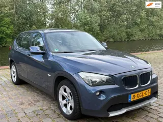 BMW X1 SDrive18i Executive Automaat panorama dak leerbekeleding stoelverwarming cruis control trekha