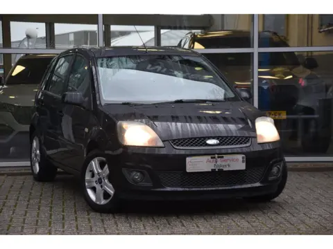 Ford Fiesta 1.4-16V Futura XL Airco Elek. Ramen Pdc Apk Nette Auto