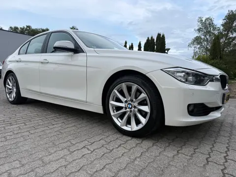 BMW 3-serie 320i Executive