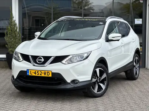 Nissan Qashqai 1.2 N-Vision / Pano / 360 Camera / Lane assist