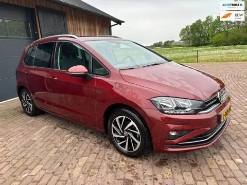 Volkswagen Golf Sportsvan 1.5 TSI ACT Comfortline ,TREKHAAK , NAVIGATIE,CARPLAY.