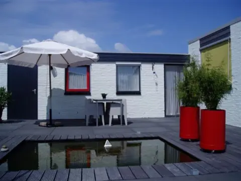 B&B kamer met eiland-ontbijt in schilderachtige dorpje