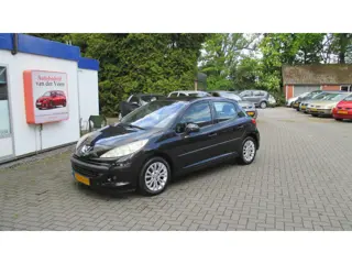 Peugeot 207 1.6-16V XT