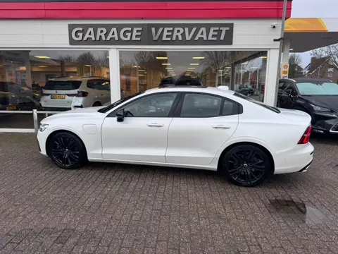 Volvo S60 2.0 T8 AWD Twin Engine R-Design (bj 2019)