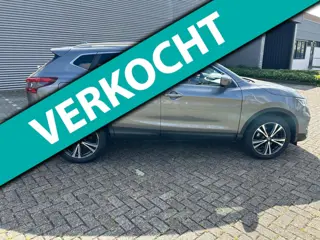Nissan Qashqai 1.3 DIG-T Tekna automaat Pano dak