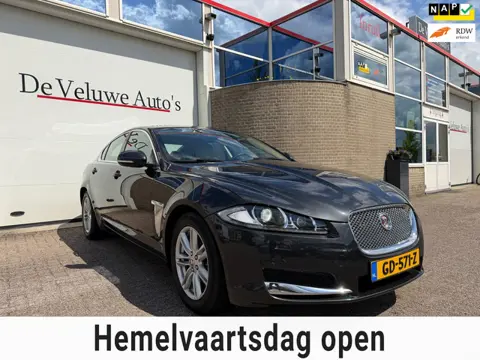 Jaguar XF 2.2D |Camera|Trekhaak|Keyless|Climate|Navigatie|BT