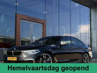 BMW 5 Serie M550i xDrive High Executive | 4WS | Soft-Close | Pano | B&W | Massage | Memory | Rear En