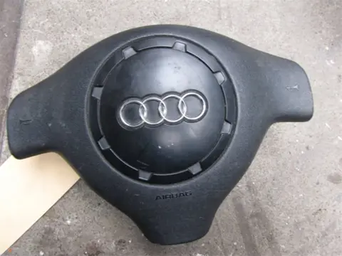 Audi A3 1.8 v5 Stuur airbag Sloopauto inkoop Den haag