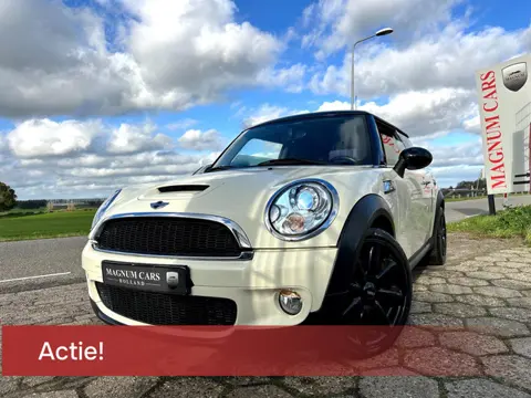 Mini Mini 1.6 Cooper S TIJDELIJKE ACTIE: NU €500 KORTING - DEZE WEEK! AIRCO XENON/LED LEDER NW APK V
