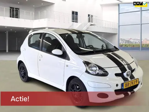 Toyota Aygo 1.0-12V TIJDELIJKE ACTIE: NU €500 KORTING - DEZE WEEK! AIRCO NIEUWE APK 1E EIGENAAR VELG