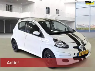 Toyota Aygo 1.0-12V TIJDELIJKE ACTIE: NU €500 KORTING - DEZE WEEK! AIRCO NIEUWE APK 1E EIGENAAR VELG