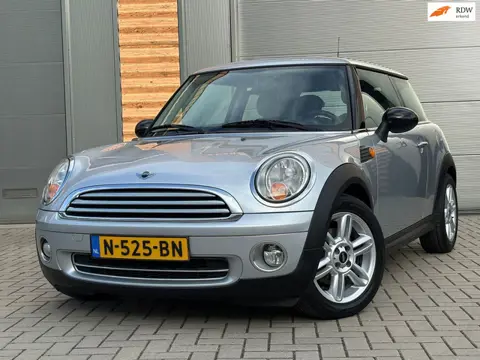 Mini Mini 1.4 One van 2008 airco sportvelgen