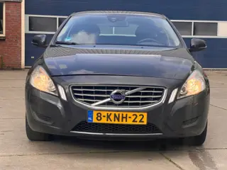 Volvo V60 1.6 T3 Momentum
