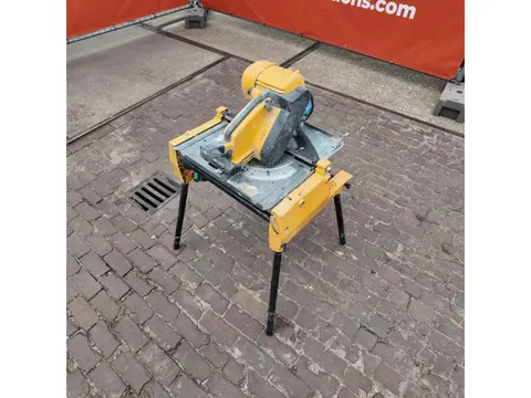 DeWalt afkortzaag