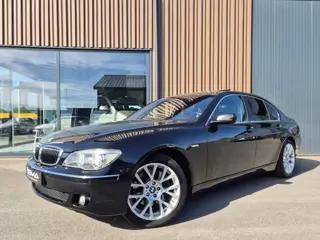 BMW 7-serie 750i High Executive | Dakje | Softclose | Trekhaak | NL auto