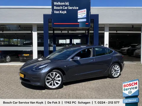 Tesla Model 3 Long Range AWD 75 kWh / NL-Auto / 81.000 Km / 351 PK / 1e-Eigenaar / Keyless / Vol-Led