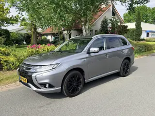 Mitsubishi Outlander 2.0 PHEV 203PK Prestige•Automaat•Leder