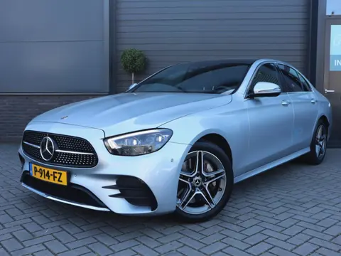 Mercedes-Benz E-klasse 300 de AMG Line | Panoramadak | Leer | Burmester | 360 | Apple Carplay/Androi