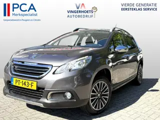 Peugeot 2008 1.2 Benzine Luxe Allure loopt 1 op 16. * Navigatie * Trekhaak * Climate & Cruise Contro
