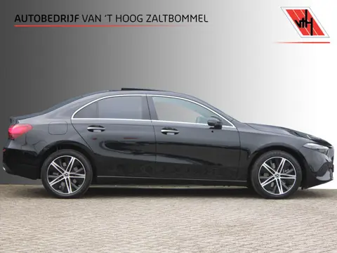 Mercedes-Benz A-Klasse 250e AUT8 Luxury Line PANORAMADAK BURMESTER SFEER 360-CAMERA TREKHAAK