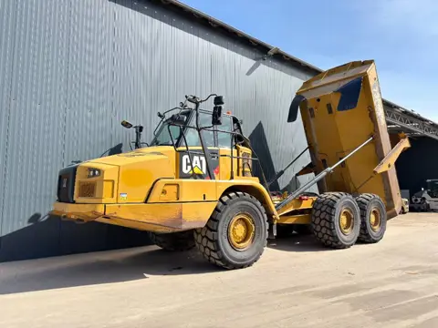 Cat 730C2 (bj 2016)