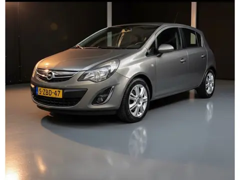 Opel Corsa 1.2-16V BlitZ-airco-elek ramen-cruise control