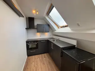 Woning aan de Willem van Hillegaersbergstraat te Rotterdam